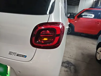 Wuling MINIEV