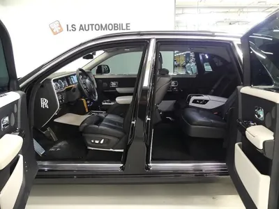 Rolls-Royce Phantom