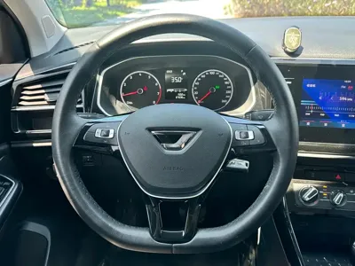 Jetta VS5