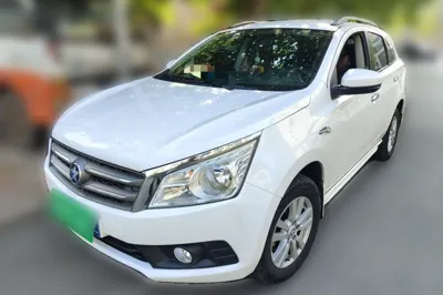 Venucia T70
