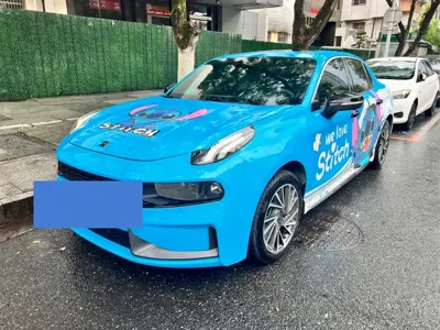 Lynk & Co 03