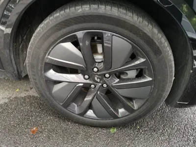 Li Auto L9