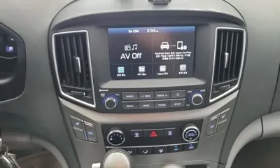 Hyundai Starex