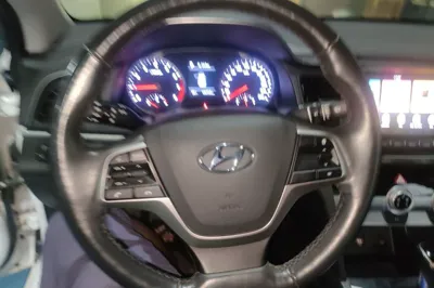 Hyundai Elantra (6th Generation