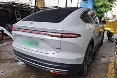 Nio EC6