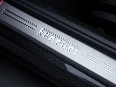 Ferrari 812