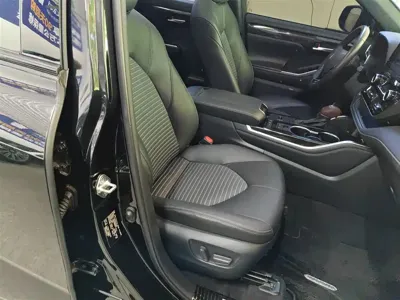 Toyota Crown Kluger
