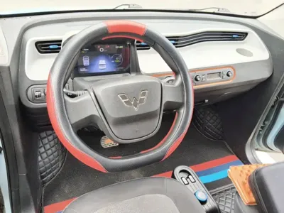 Wuling MINIEV
