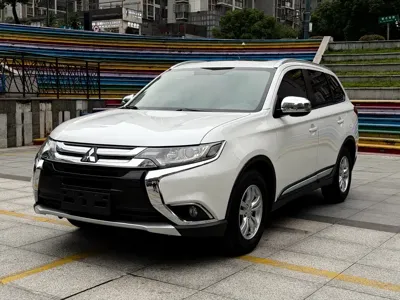 Mitsubishi Outlander (Import)