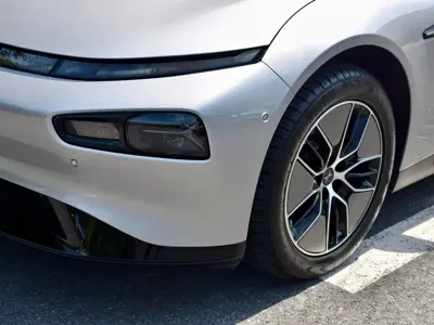 Xpeng P7