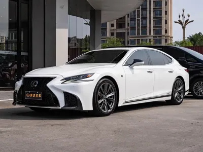 Lexus LS