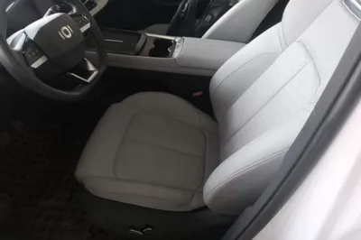 CHANGAN NEVO Q05