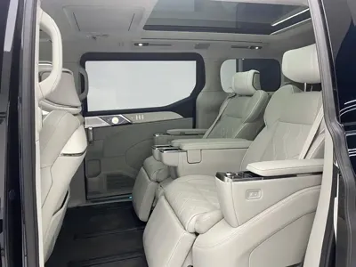 Volvo EM90