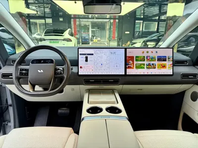 Li Auto Li MEGA