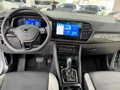 Jetta VS7
