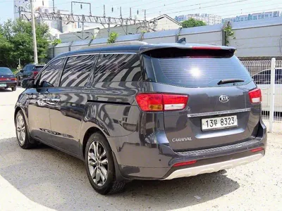 Kia Canival