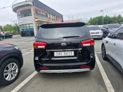 Kia Canival