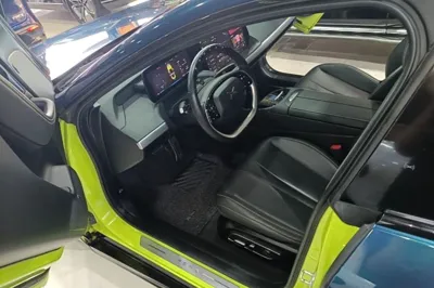 Xpeng P7