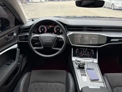 Audi A7L