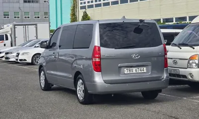 Hyundai Starex