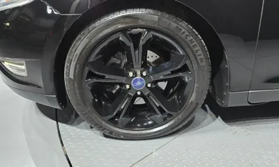 Ford Taurus