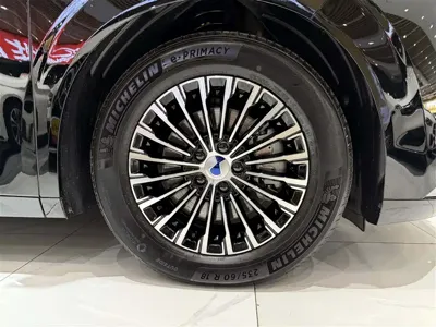 Denza Denza D9