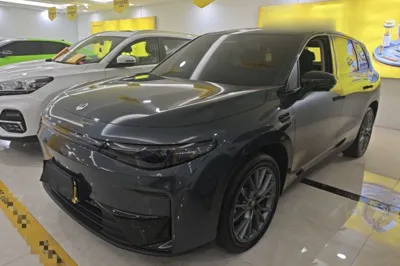 Leapmotor C10