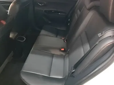 Toyota Yaris L