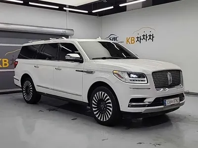 Lincoln Navigator