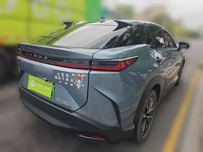 Lexus RZ