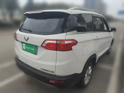Wuling Hongguang S3