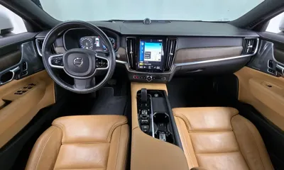 Volvo V90