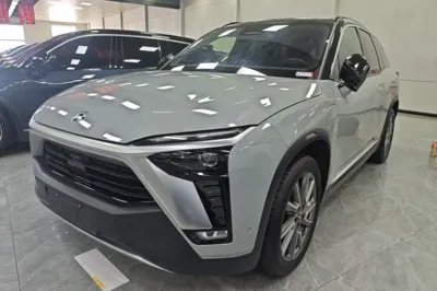 Nio ES8