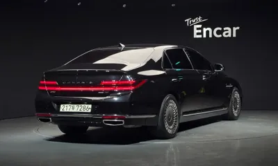 Genesis G90