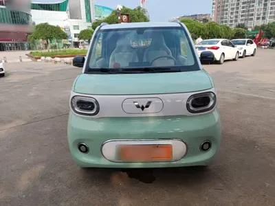 Wuling MINIEV