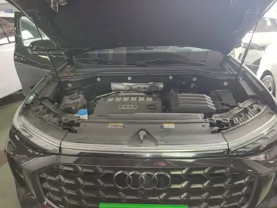 Audi Q6