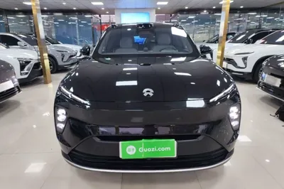 Nio ES8
