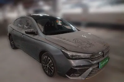 Roewe i5