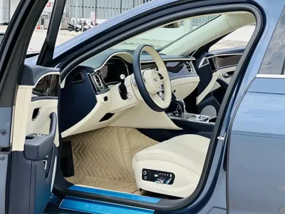 Bentley Flying Spur PHEV