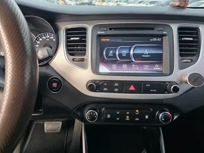 Kia Carens