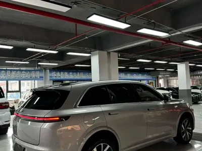Li Auto Li L7