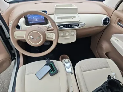Wuling MINIEV
