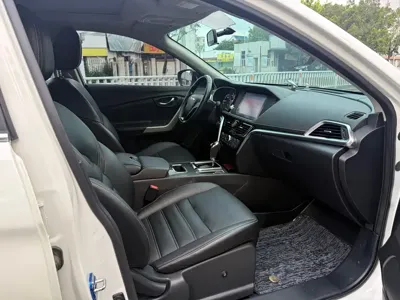 Venucia T90