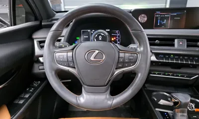 Lexus UX