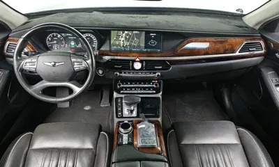 Genesis EQ900