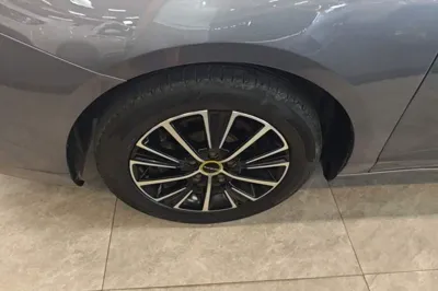 Roewe i5