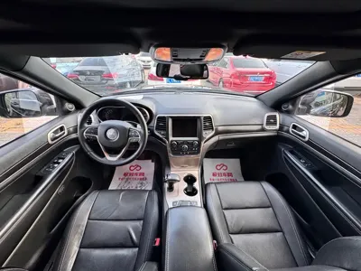 Jeep Grand Cherokee (Import)