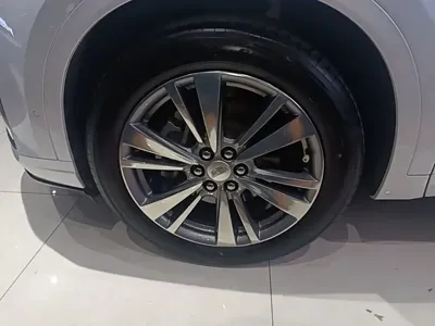 Cadillac XT6