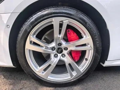 Audi A7L