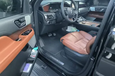 Lincoln Navigator